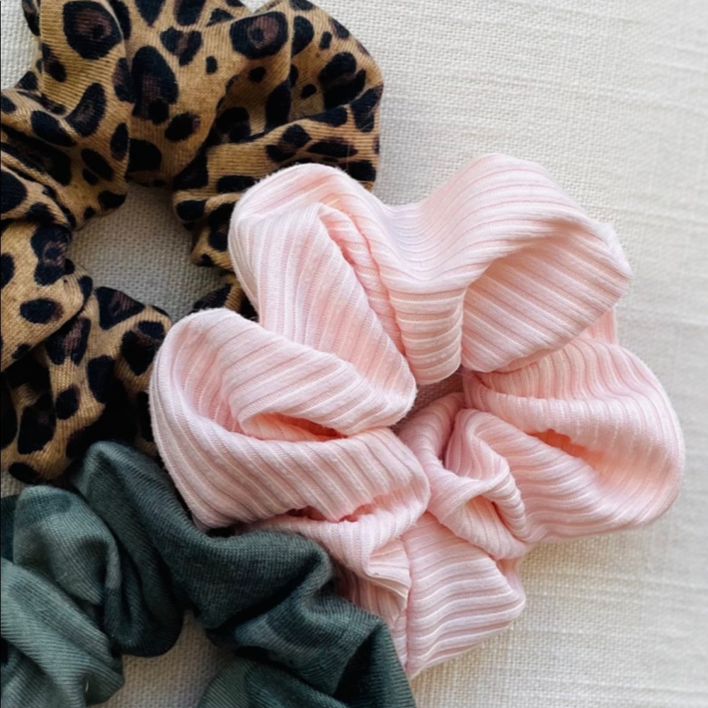 Pink Ruffled Scrunchie - Picture 4 of 4